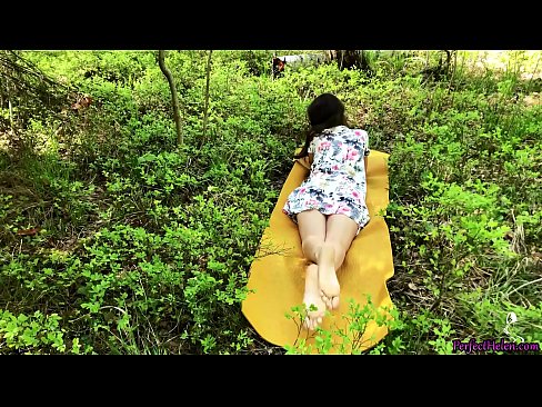 ❤️ டிண்டரில் உள்ள அந்நியன் என் பெண்ணை சுயஇன்பம் செய்து காடுகளில் உணர்ச்சிவசப்படுகிறான் ❤️❌ தரமான ஆபாச எங்களிடம் ❤